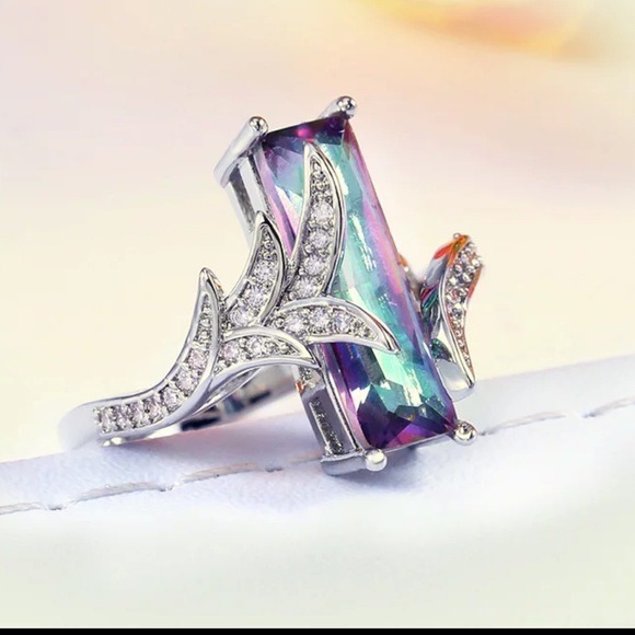 New S925 silver Long Cubic Zircon Stone ring - Picture 2 of 5